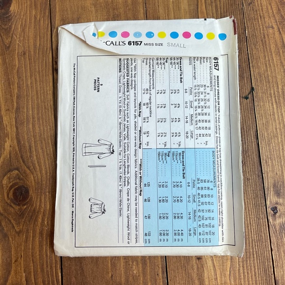 Vintage McCalls Pattern 6157 uncut - Picture 2 of 2